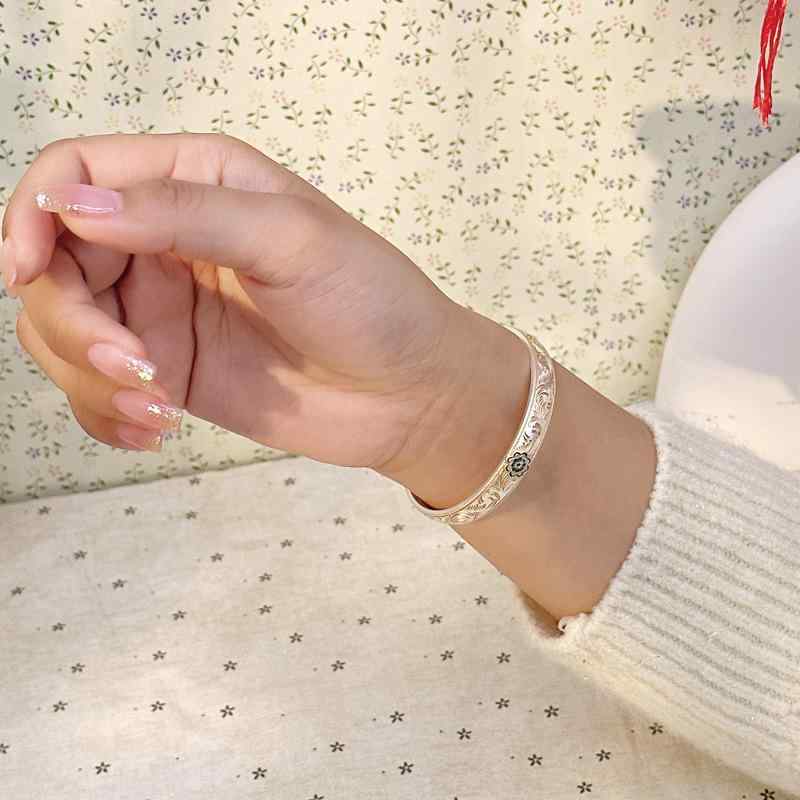 ブレスレット レディース 女性用 9999純銀 シルバー 七宝焼き 描金細工 エナメル 唐草模様 宝相華 オープンタイプ 中華風 エスニック 腕飾り
