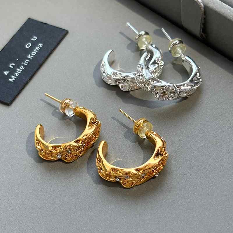 ピアス レディース アシンメトリー フープピアス メタル製 ゴールドカラー ライトラグジュアリー 高級..