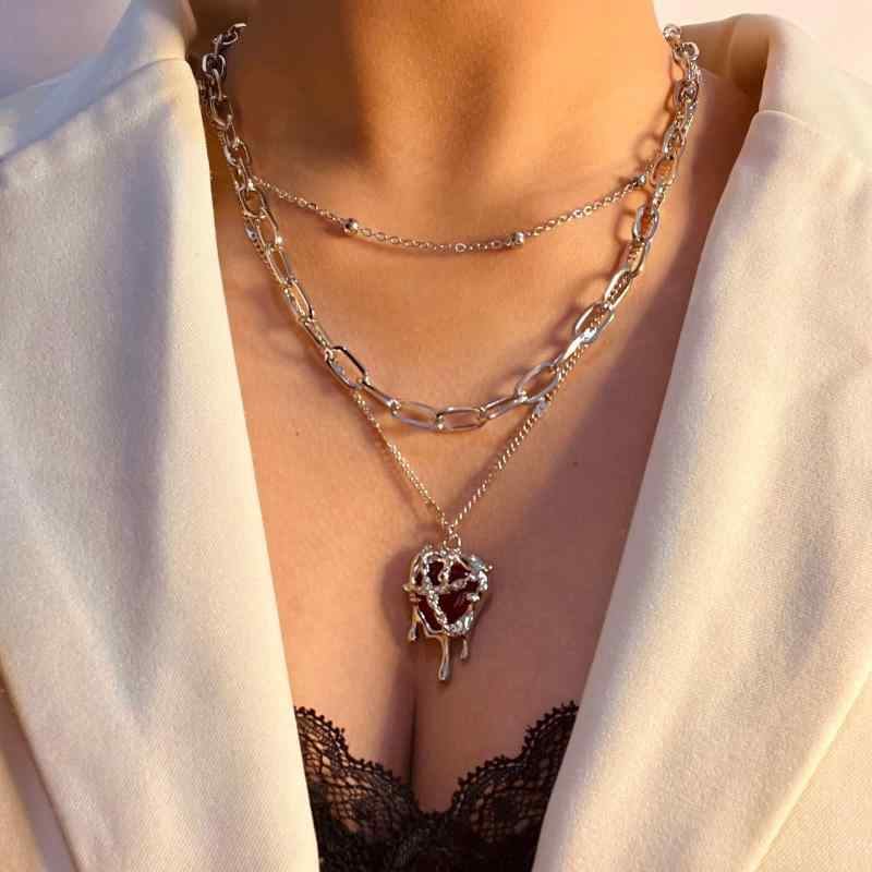 アクセサリー レディース ネックレス ペンダント ピアス 電気メッキ加工 欧米風 レトロ ファッション 通勤 おしゃれ 溶岩ハート 囚われの心モチーフ 合金 ジュエリーセット 春夏