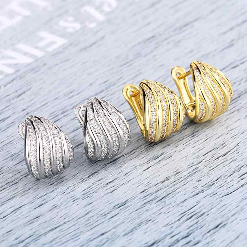 ピアス レディース 欧米風 高級感 上質 シンプル フープ マイクロパヴェ 幾何学デザイン 真鍮製 ゴール..