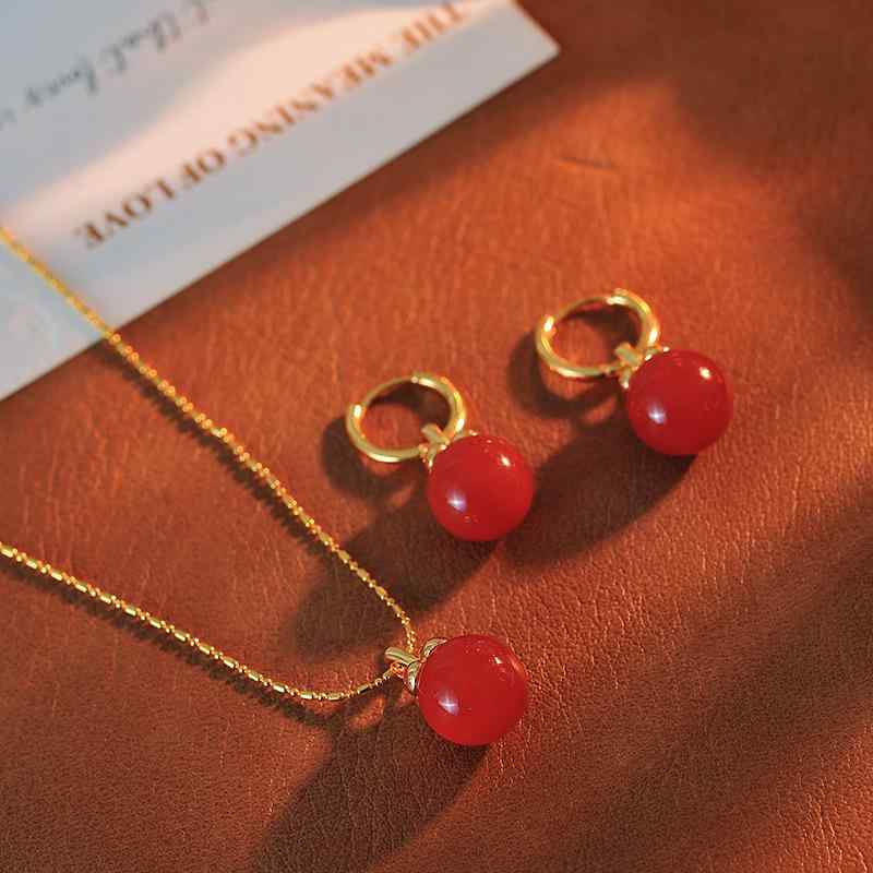 イヤリング イヤーカフ レディース 電気メッキ加工 上品 エレガント フレンチテイスト 瑪瑙 パール ワインレッド 赤色 幾何学模様 ラウンド おしゃれ フェミニン スイート 女性用