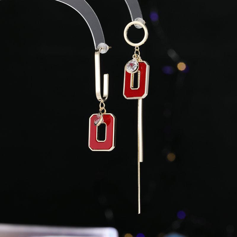 ピアス レディース 韓国風 ライトラグジュアリー 高級感 スクエア アシンメトリー ロング フリンジ シ..