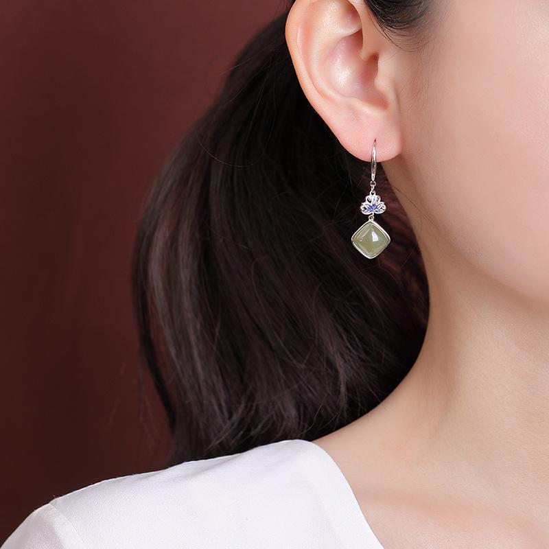 ピアス レディース 925シルバー 淡いグリーン和田玉 レトロ 中国風 景泰藍 蓮 花モチーフ ひし形 フックピアス アンティーク調 普段使い お出かけ