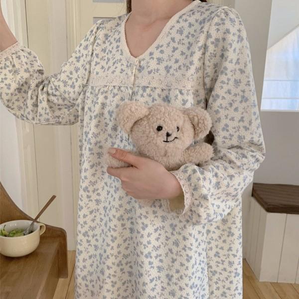 パジャマ レディース ルームウェア 秋冬 中綿入り 暖かい 小花柄 レース Vネック 長袖 快適 リラックス 癒し 部屋着 かわいい フェミニン ブルー ピンク ロング丈 ワンピース