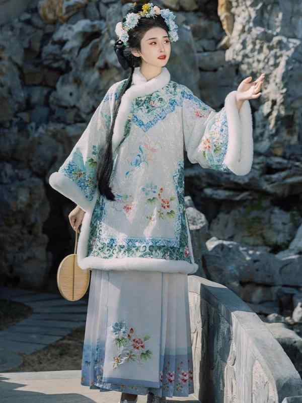 チャイナ服 レディース 裏起毛 厚手 暖かい 馬面スカート セットアップ 清朝風 民族衣装 斜め襟 アンティーク調 エレガント ポリエステル 幾何学柄 立体柄 秋冬