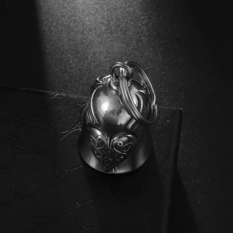 キーホルダー 環境配慮素材 電気メッキ加工 合金製 レトロシンプル ハートモチーフ 羽根デザイン 鈴付き 個性的 おしゃれ 万能 ファッション小物 バッグチャー...