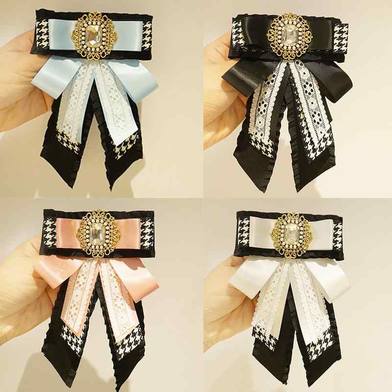 ブローチ レディース 蝶ネクタイ 大ぶり ラインストーン装飾 多層 グログラン レース 上品 エレガント ..