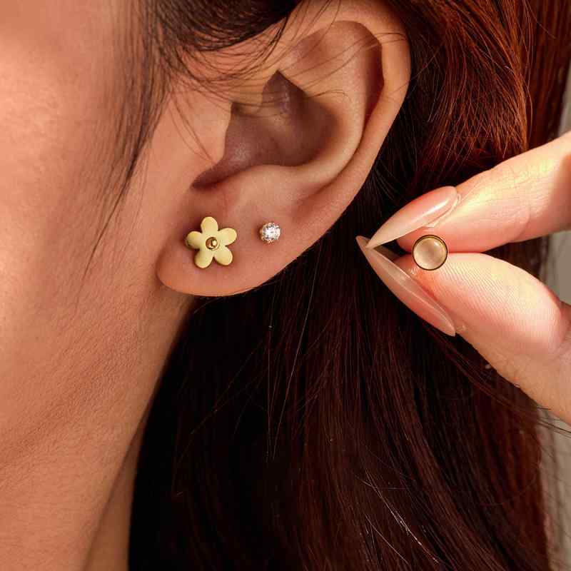 ピアス イヤリング レディース 高級感 フラワーモチーフ ジルコニア キャッツアイデザイン チタン鋼製 ..