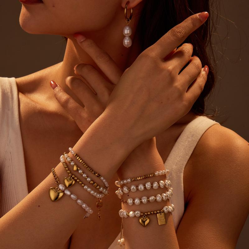 Other - ブレスレット ピアス レディース 女性用 ステンレス製 電気メッキ加工 バロック調 変形フェイクパール レイヤード おしゃれ エレガント 上品 オフィス カジュアル 通勤 通学