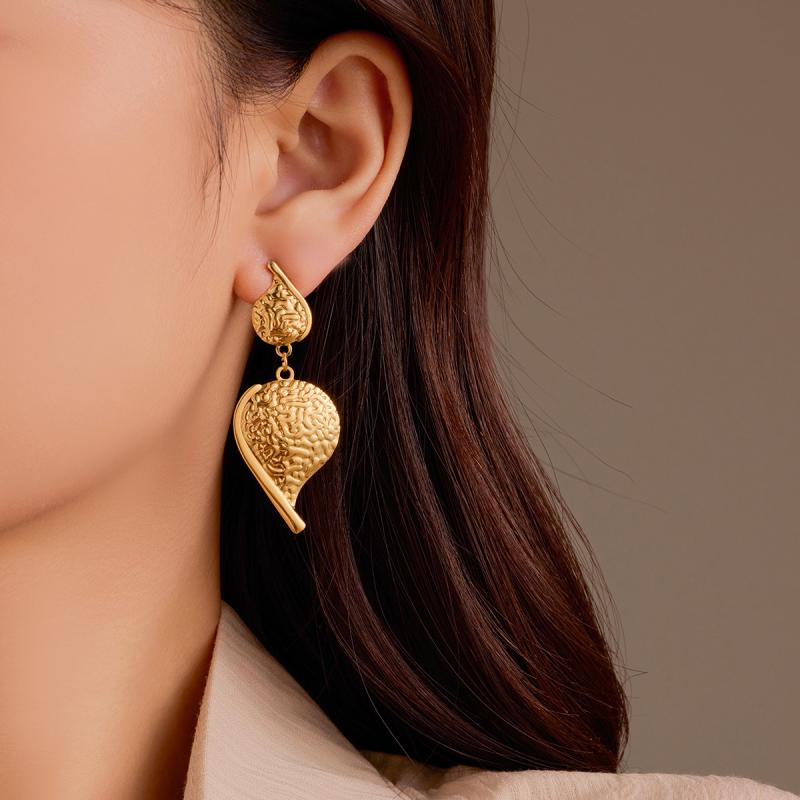 ピアス レディース ステンレス製 電気メッキ加工 変形 ドロップ フリンジ テクスチャ エンボス加工 おしゃれ 万能 定番 レトロ 通勤 オフィス カジュアル