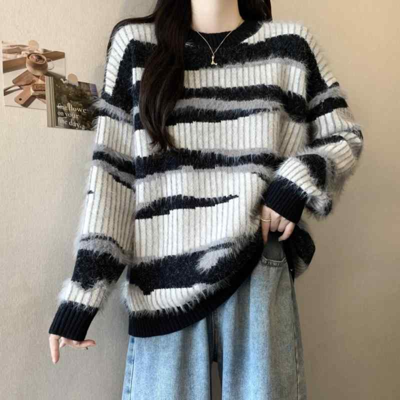 樂天商城 - ニット レディース 秋冬 韓国風 ゆったり リラックス ストライプ柄 切り替え クルーネック 長袖 厚手 プルオーバー 着痩せ効果 大きいサイズ対応 チュニック丈 きれいめ 通勤 エレガント