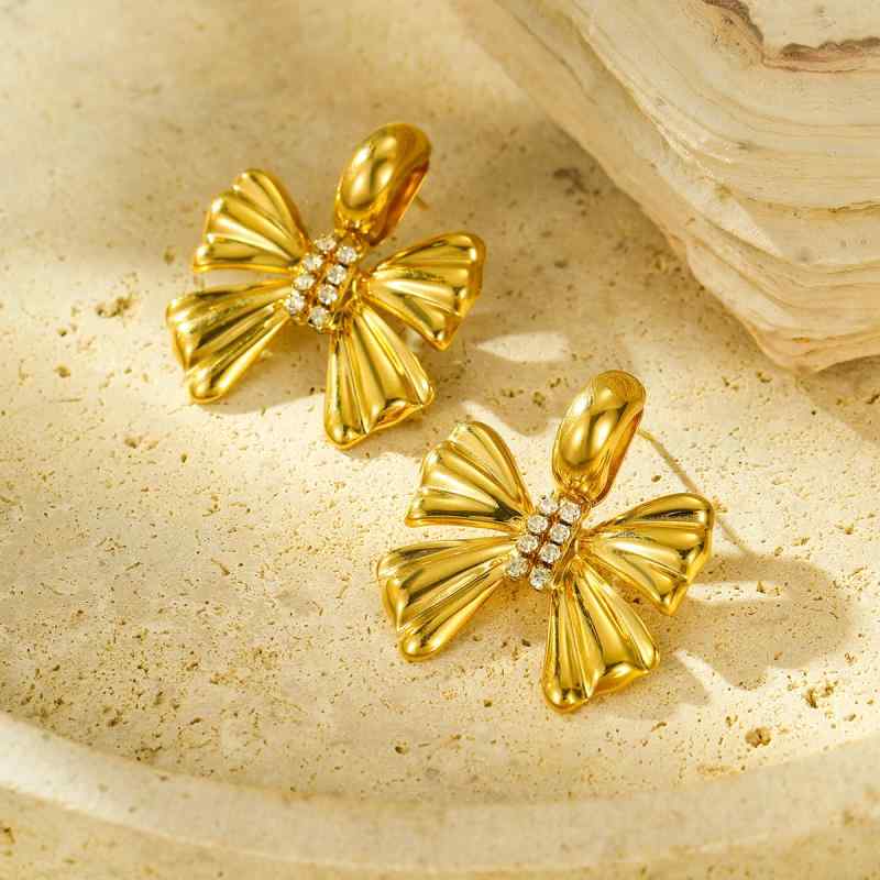 ピアス レディース ステンレス 錆びにくく変色しにくい 18K電気メッキ加工 リボンモチーフ 高級感 上品 エレガント 大人かわいい 欧米風 ファッション 通勤 オフィス カジュアル デート ギフト プレゼント 女性用