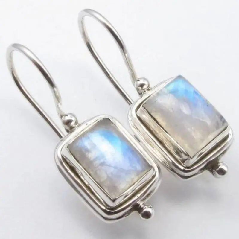 SWAROVSKI - ピアス イヤリング ユニセックス レトロ アンティーク調 ムーンストーン 電気メッキ加工 欧米風 ファッション 合金製 タイシルバー風 ストーン シルバーカラー 幾何学デザイン リング型 フェミニン