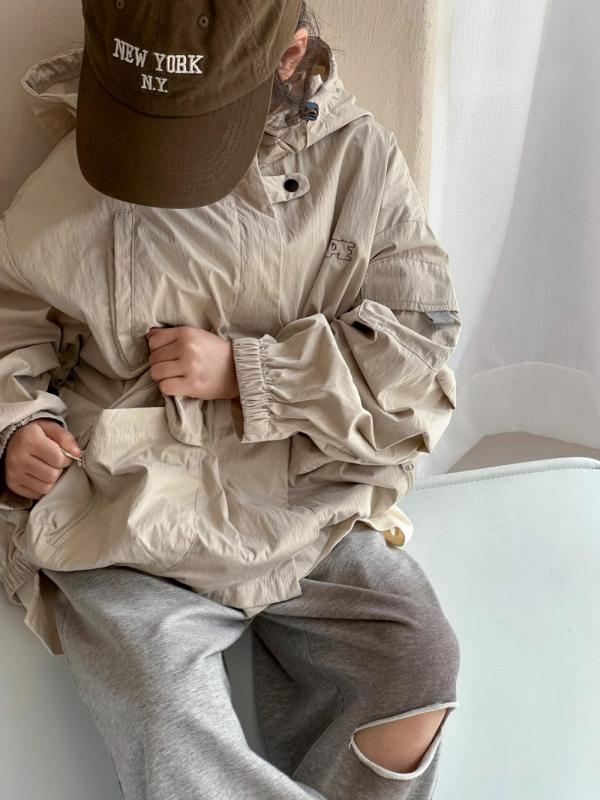 ウィンドブレーカー 女の子 キッズ 春秋 フード付き パーカー ジャケット 韓国風 おしゃれ かわいい ジ..