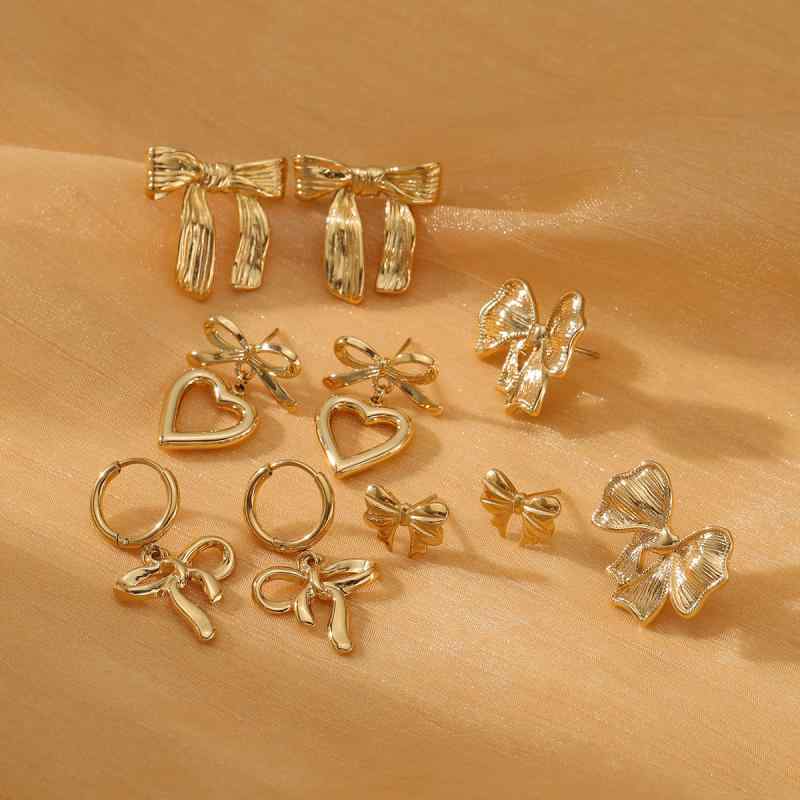Coral - ピアス レディース ステンレス 18K 金メッキ 電気メッキ加工 リボン モチーフ かわいい 上品 エレガント おしゃれ ファッション トレンド 通勤 オフィス カジュアル デイリー スタッドピアス ゴールド シルバー