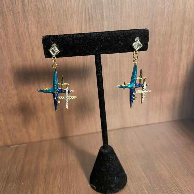 ピアス ジルコニア ひし形 星型 大ぶり 個性的 煌めく 銅製 五芒星 八芒星 トレンド ファッション イヤリング 耳飾り 秋冬