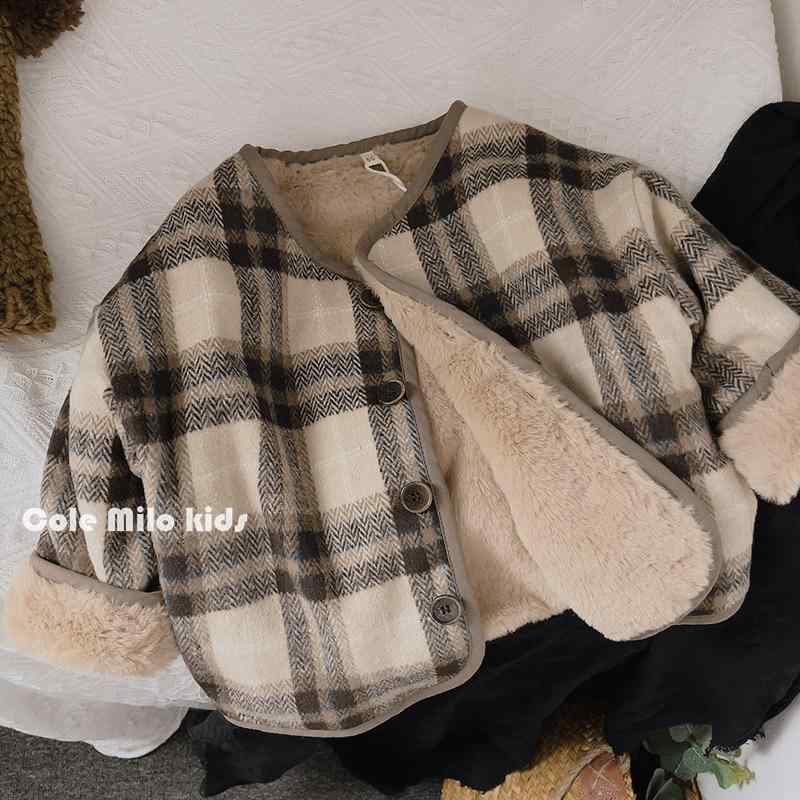 {"value": "中綿ジャケット キッズ 男の子 女の子 ベビー 赤ちゃん 裏起毛 厚手 暖かい ゆったり ウール調チェック柄 韓国風 フリース コットン ポリエステル シングルボタン 秋冬 アウター"}