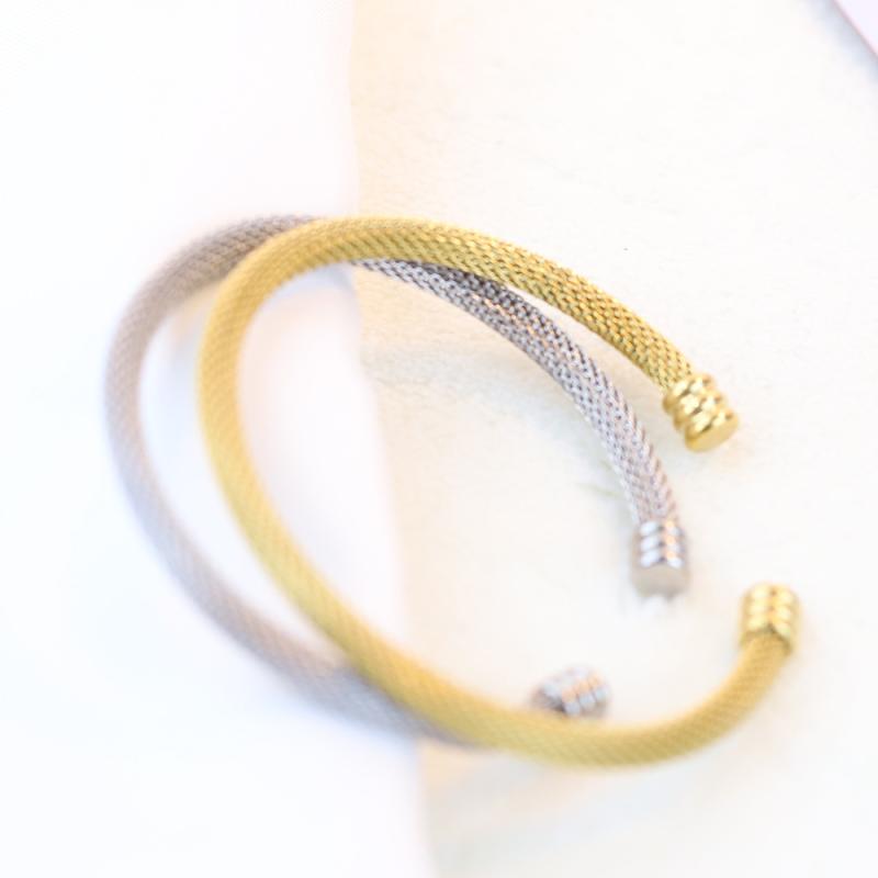 バングル レディース ステンレス 5ミリ幅 ワイヤーケーブル オープン 円形 シンプル 欧米風 ファッション 通勤用 万能 ゴールド スチールカラー ブレスレット