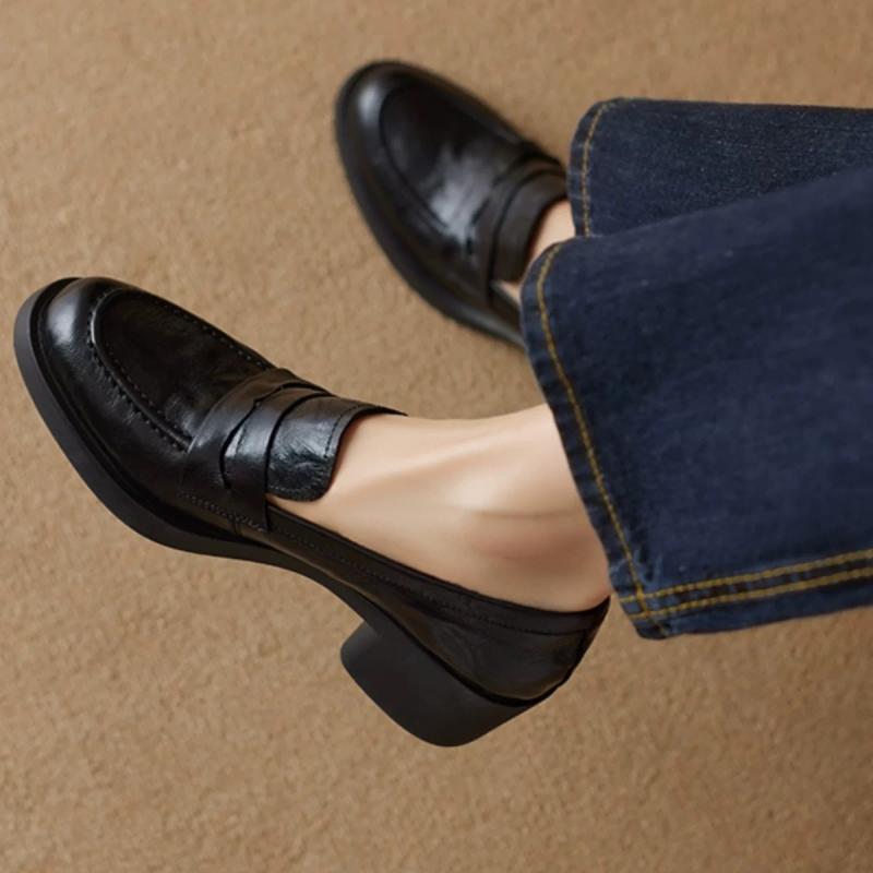 ローファー レディース 女性用 スリッポン ラウンドトゥ 太めヒール ミドルヒール チャンキーヒール 超繊維 ソフトレザー 軽量 屈曲性 滑り止め レトロ クラシック 通勤 オフィス オールシーズン ブラック 黒