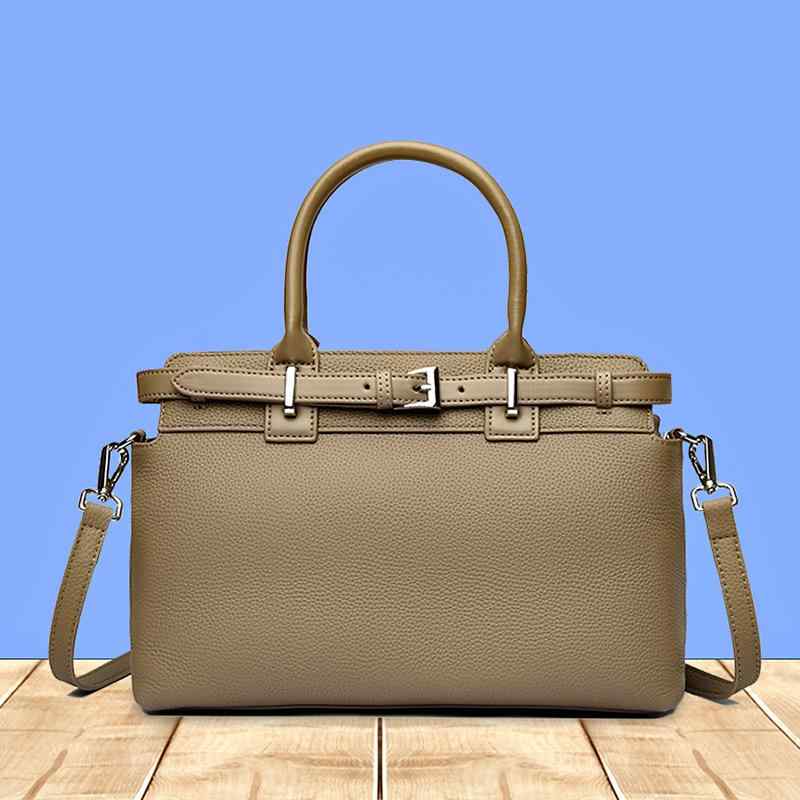 トートバッグ レディース 女性用 本革 牛革 高級感 通勤 ビジネス オフィス 普段使い おしゃれ スタイリッシュ 肩掛け 斜め掛け ワンショルダー ショルダーバッグ 大容量 収納豊富 ファスナー開閉 ソフト 中型 ブラック グレー キャラメル 鞄(4)