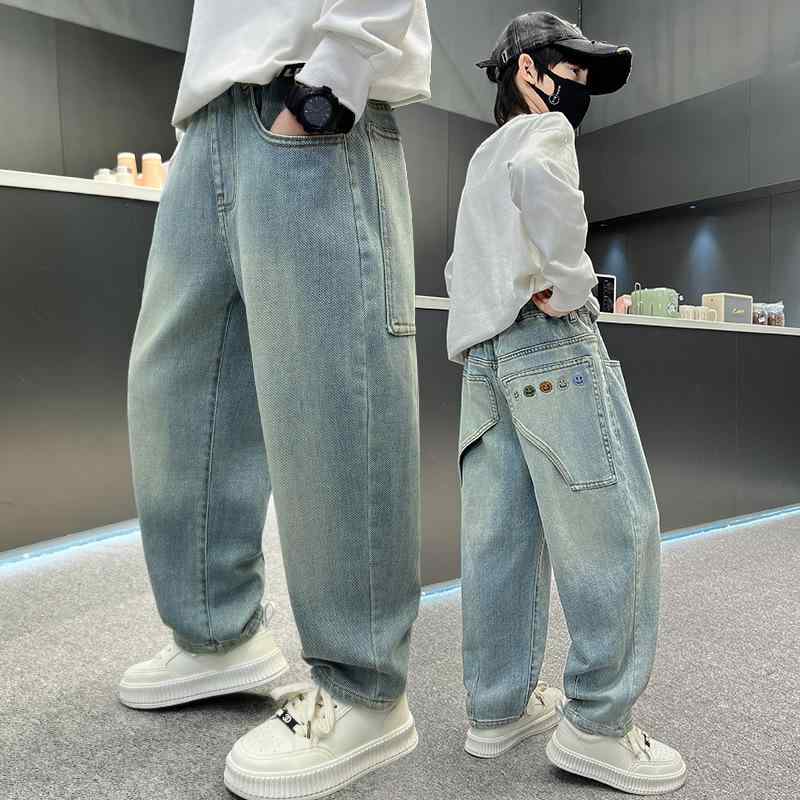 デニムパンツ キッズ 男の子 ジュニア 春秋 カジュアル ストレート ワイド ゆったり かっこいい スマイルマーク 長丈 綿100% 柔らか素材 無地 ハイウエスト ウエストゴム