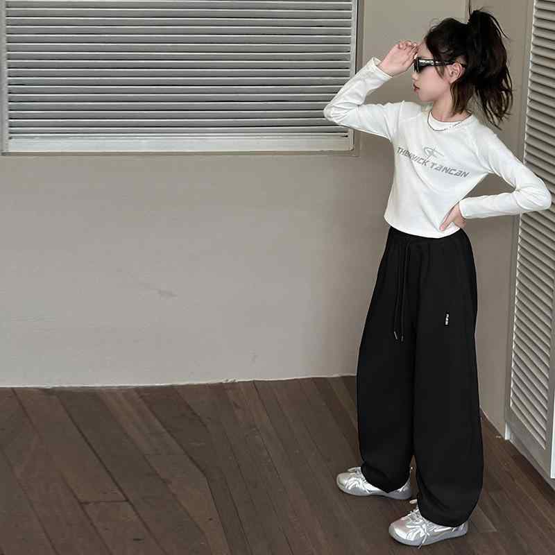 子供服 女の子 ジュニア パンツ 裏起毛 春秋 綿混素材 柔らかい ソフトタッチ ハイウエスト ウエストゴム ゆったり ワイド ストレートシルエット 普段着 通学 スポーティー カジュアル 無地