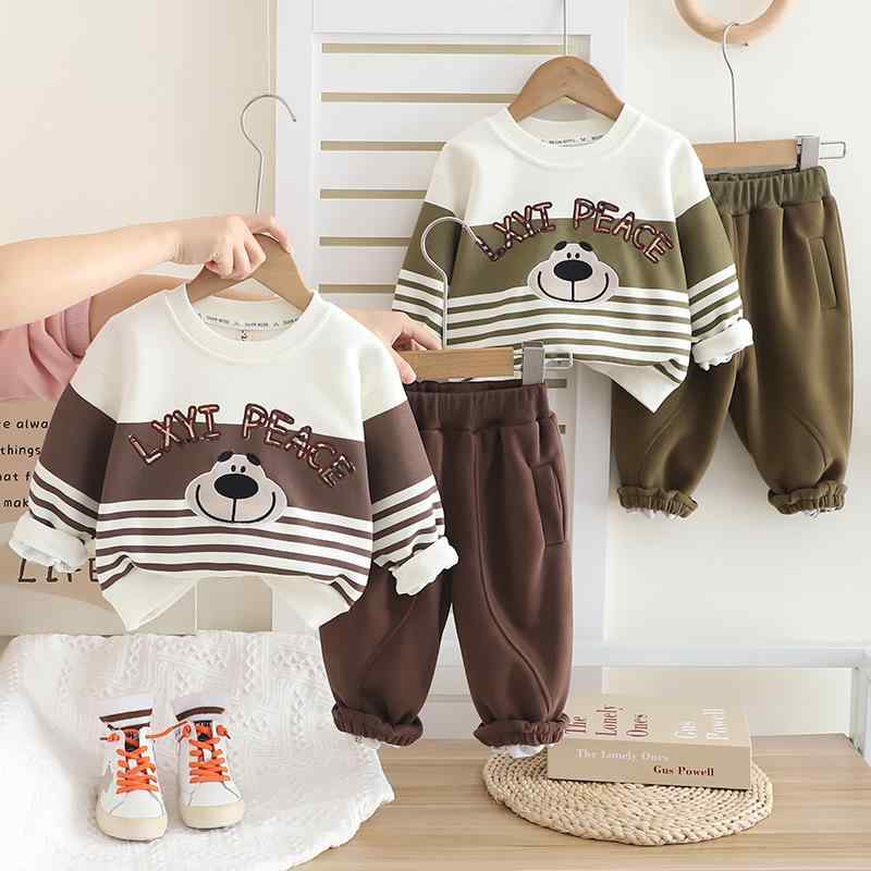 キッズ セットアップ 男の子 女の子 ベビー 丸首 スウェット トレーナー フードなし プリント クマ柄 チェック柄 綿混 ソフトな肌触り 肌に優しい 春秋 長袖 長ズボン 上下セット ルームウェア パジャマ かわいい カジュアル 韓国子供服