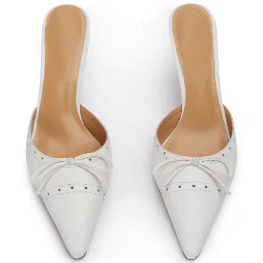 サンダル レディース ミュール クローズドトゥ ポインテッドトゥ ハイヒール PUレザー リボン カットアウト 上品 春夏 オフィスカジュアル きれいめ 普段使い おしゃれ