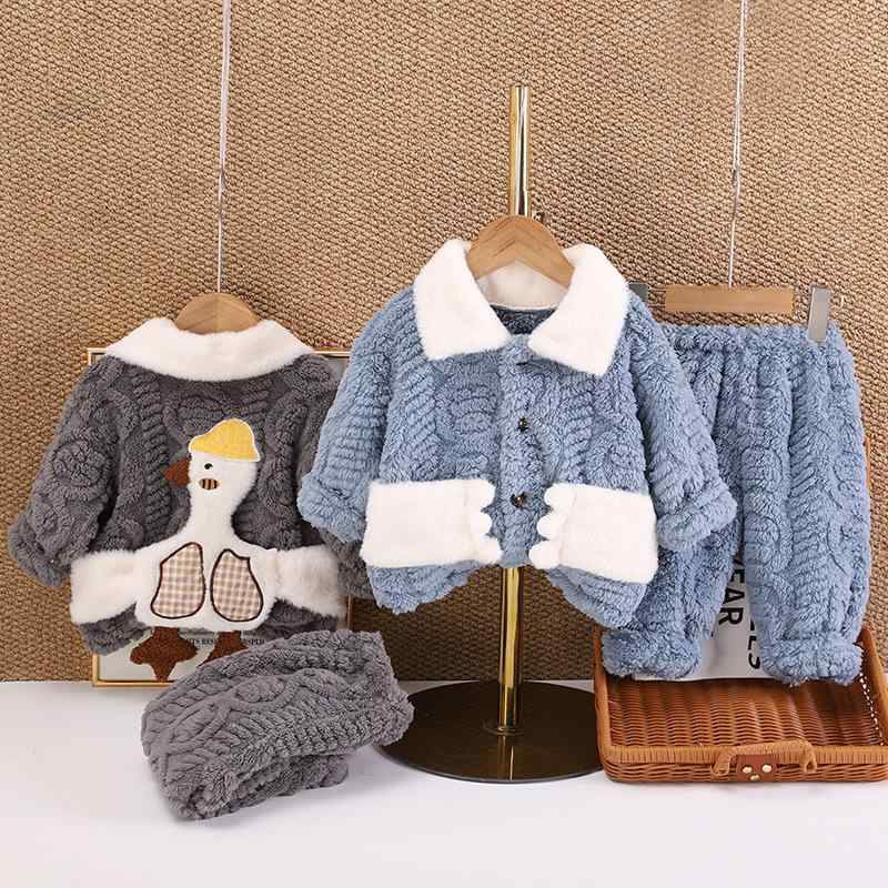 ベビー 男の子 パジャマ 裏起毛 厚手 保温 襟付き 長袖 ルームウェア 2点セット 秋冬 ポリエステル アニマル柄 キャラクター カジュアル かわいい 1歳 2歳 3歳 80 90 100cm対応 セットアップ