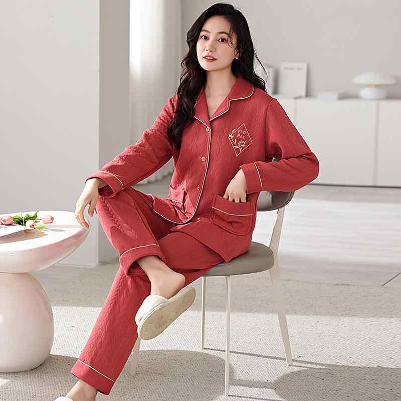 パジャマ レディース 高齢者 ママ 厚手 中綿入り 保温 あったか 空気層コットン 前開き 襟付き 長袖 長ズボン ゆったり 快適 伸縮性 通気性 秋冬春 ルームウェア 部屋着