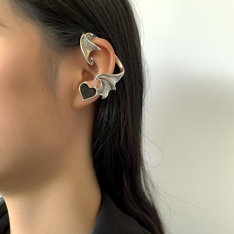 ピアス レディース イヤーカフ 欧米スタイル レトロ ヴィンテージ加工 精霊の羽 ハロウィン ゴシック エポキシ樹脂 ハート 合金製 アンティークシルバー 幾何学デザイン