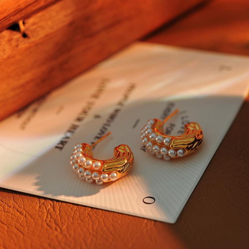 耳飾り レディース フレンチレトロ メタル 小粒パール ピアス イヤリング 個性的 デザイン 上品 高級感..