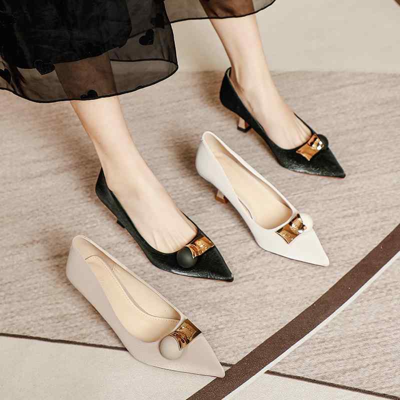 パンプス レディース ポインテッドトゥ ピンヒール ソフト合成皮革 浅履き エレガント 上品 無地 切り替え オフィス 通勤 デイリー フォーマル オールシーズ...