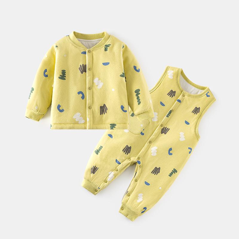 ベビー服 ルームウェア 男女兼用 秋冬 コットン 中綿入り 厚手 裏起毛 保温 吸湿速乾 上下セット サロペット パジャマ 股下ボタン付き