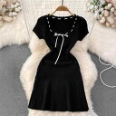 ワンピース 接触冷感 春夏 韓国風 レトロ調 半袖 クルーネック ウエストマーク 着痩せ効果 小柄女性向け ニット マーメイド タイトシルエット リゾートスタイル ポリエステル素材 アイボリー 黒 緑