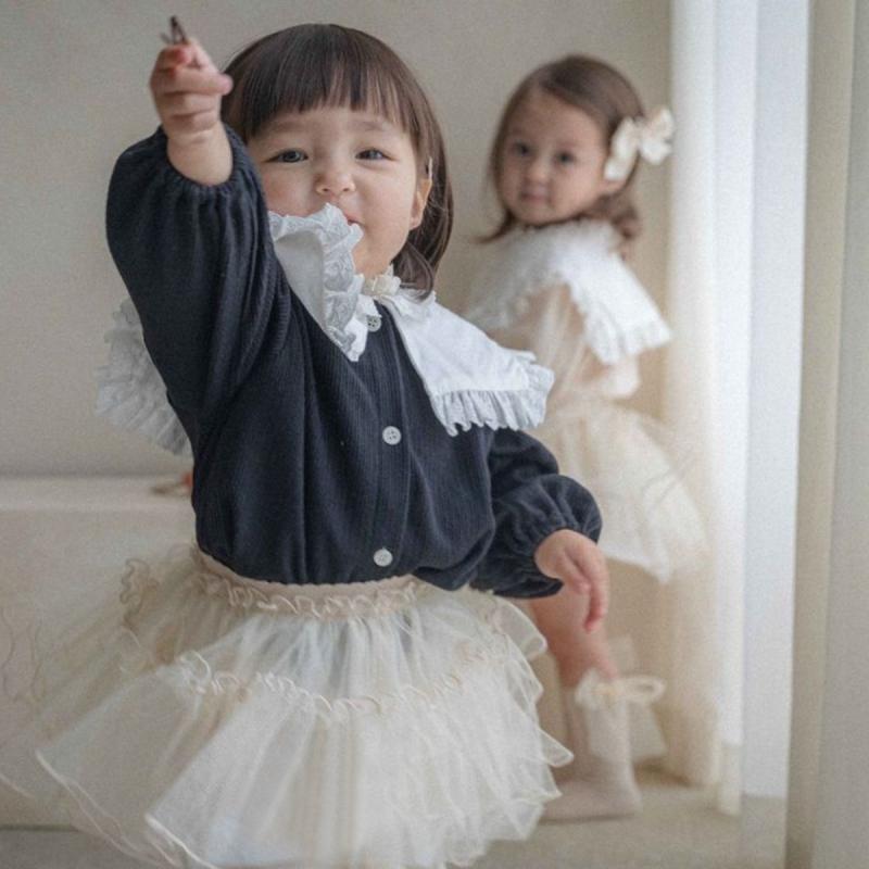 ロンパース 女の子 ベビー 秋 安全基準A コットン リブ編み フリル ビッグカラー 長袖 カバーオール 股..