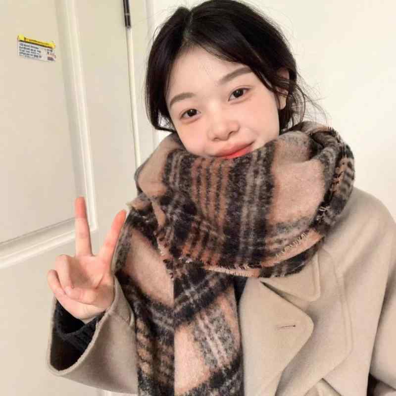 ストール レディース 保温 防寒 暖かい 高級感 秋冬 モヘアタッチ アクリル 大判 フリンジ チェック柄 マハラードカラー トレンド ファッション 個性的 欧米風 ショール マフラー 通勤 オフィス