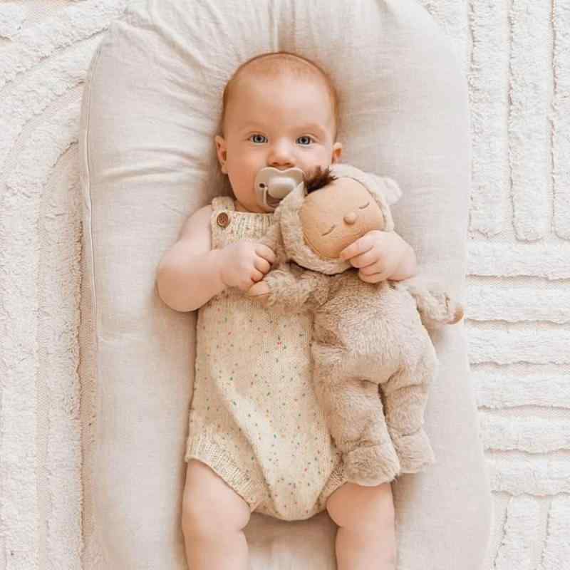 ベビー ロンパース 男の子 女の子 秋冬 春秋 コットン ニット セーター Aクラス安全基準 無骨縫製 オートミール カラードット ノースリ..