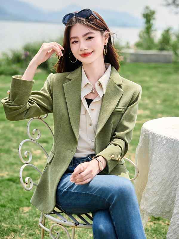 テーラードジャケット レディース 女性用 しわになりにくい シングルボタン 通勤 オフィス向け 高級感 ブレザー 上品 シンプル 大人きれいめ 春秋