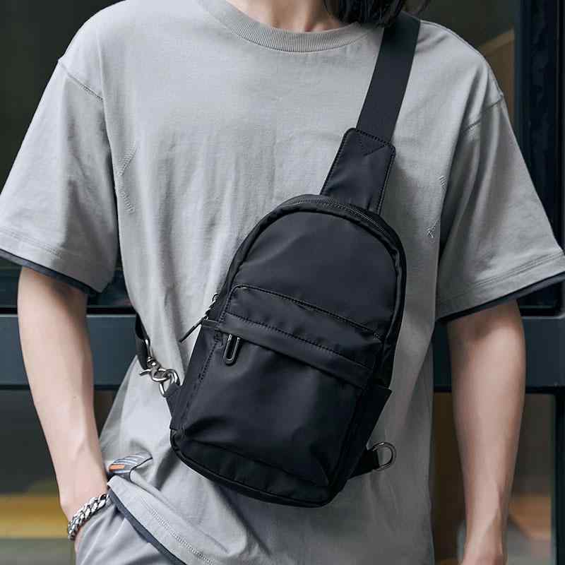 ボディバッグ メンズ 軽量 耐摩耗性 オックスフォード生地 ワンショルダーバッグ 斜めがけ 8インチiPad対応 スポーツ アウトドア カジュアル 普段使い 通勤 通学 ストリート ブラック
