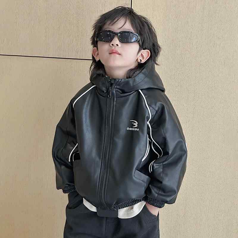 レザージャケット キッズ 男の子 ボア裏地 厚手 防寒 保温 フード付き ジップアップ フェイクレザー ショート丈 おしゃれ 韓国風 ブラック 秋冬
