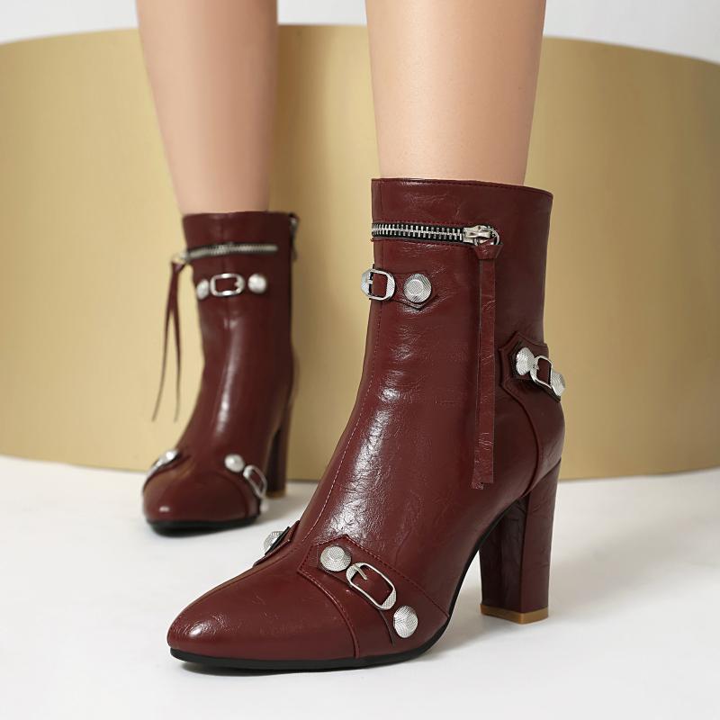 ブーツ レディース ベルトバックル リベット ポインテッドトゥ ショート丈 太ヒール サイドジップ ライ..