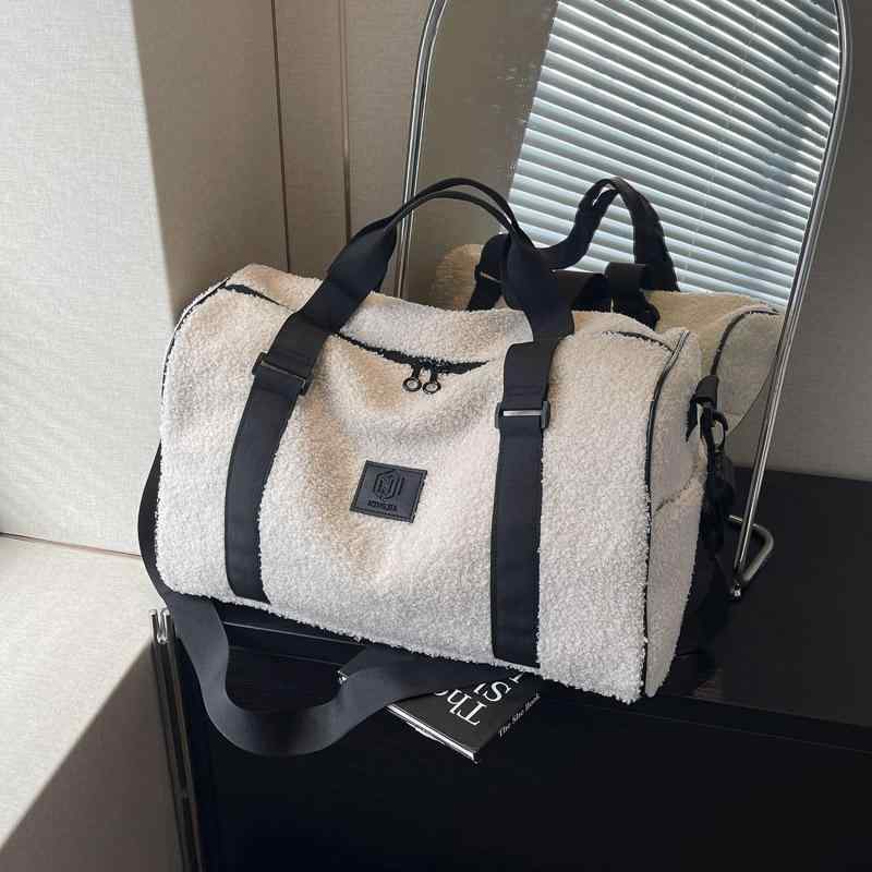 バッグ レディース 大容量 乾湿分離 収納力 A4対応 秋冬 ふわふわ トラベルバッグ カジュアル トートバ..