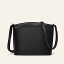 ショルダーバッグ レディース 女性用 カジュアル 大容量 斜め掛け PUレザー ママ ミセス 普段使い 通勤用 おしゃれ 万能 横型 ファスナー開閉 内ポケット付き 鞄