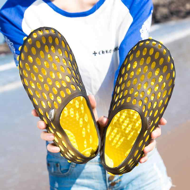 サンダル メンズ 滑り止め 通気性 メッシュ アクアシューズ 水陸両用 レインサンダル つま先保護 カジ..