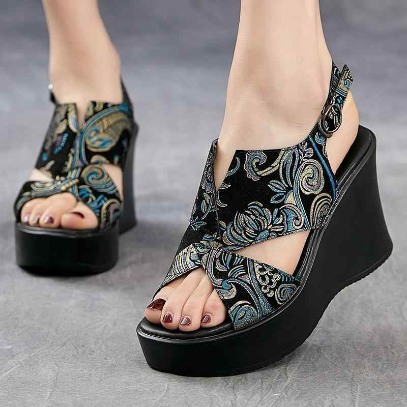 サンダル レディース 春夏 身長アップ効果 厚底 ウェッジソール 本革 快適な履き心地 バックル ストラ..