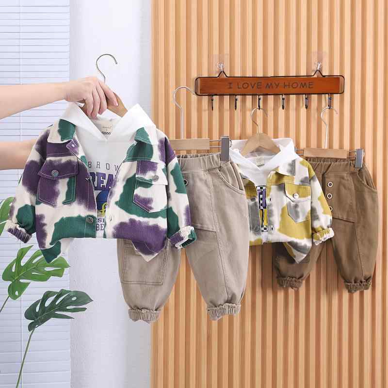キッズ ベビー 男女兼用 春秋 韓国子供服 かっこいい スウェットパーカー 迷彩ジャケット パンツ 三点セット 柔らか素材 コットンブレンド カジュアル 肌に優しい