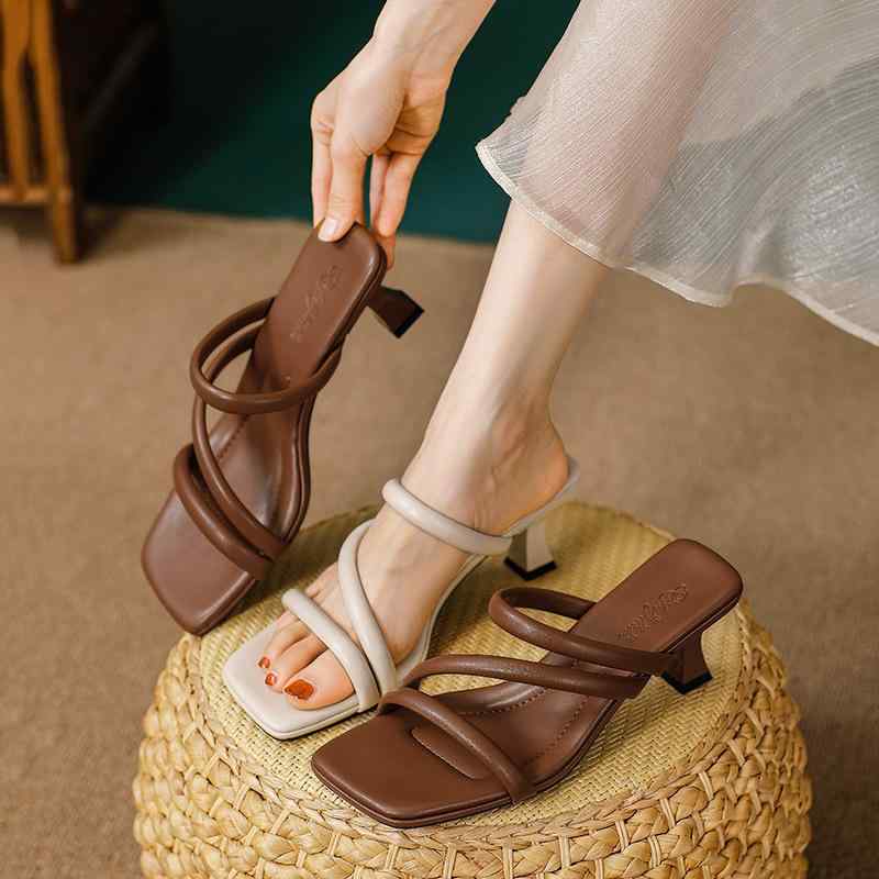 サンダル レディース スクエアトゥ ピンヒール ハイヒール 華奢見え ワンストラップ フレンチミュール ..