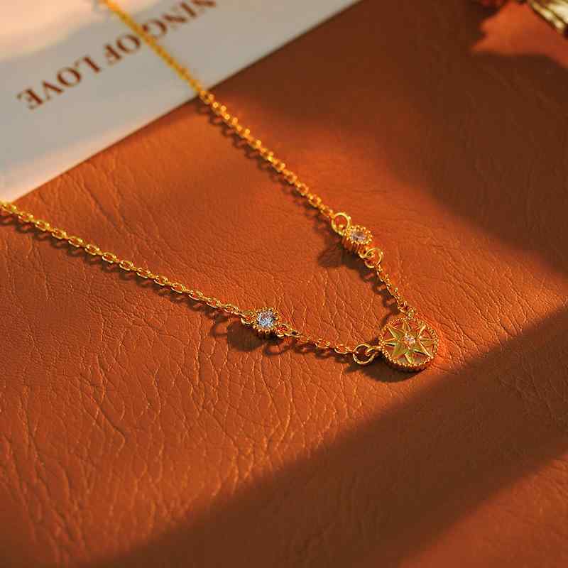 ・カテゴリ: ネックレス・スタイル: ライトラグジュアリー・スタイルカテゴリ: ファッション通勤・素材: 銅合金・モチーフ: 八芒星