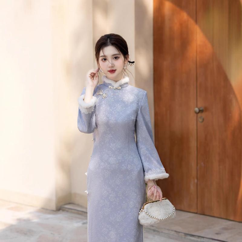 チャイナドレス レディース 厚手 微ストレッチ シワになりにくい 冬物 ロング丈 改良 中華レトロ 若者向け 長袖 ライトブルー 日常着 普段使い ポリエステル スパンデックス混 スタンドカラー 斜め襟 ファスナー